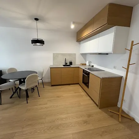 Polanowscy Centrum Park Parking W Cenie